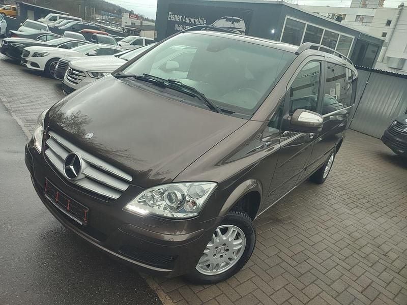 Gebraucht Mercedes Viano Edition 163 PS (119 kW) 2013 Braun Van / Kleinbus