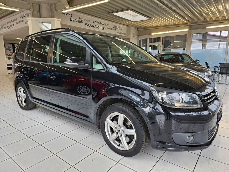 Schwarz Gebraucht 2013 VW Touran Comfortline Van / Kleinbus | 7.990 € (Fairer Preis) - Bild 1/4