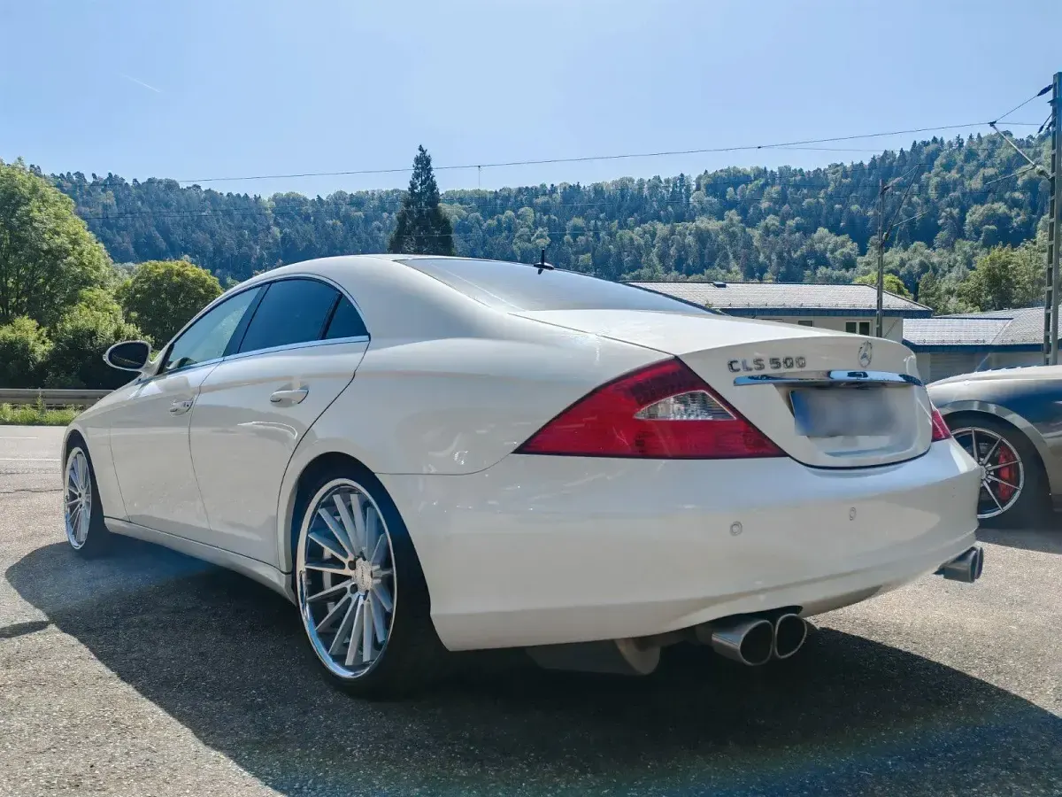 Gebraucht Mercedes CLS500 306 PS (225 kW) 2006 Weiß Coupé
