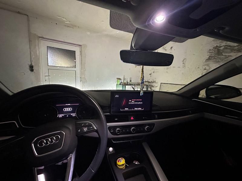 Gebraucht Audi A4 Advanced 204 PS (150 kW) 2021 Silber Kombi