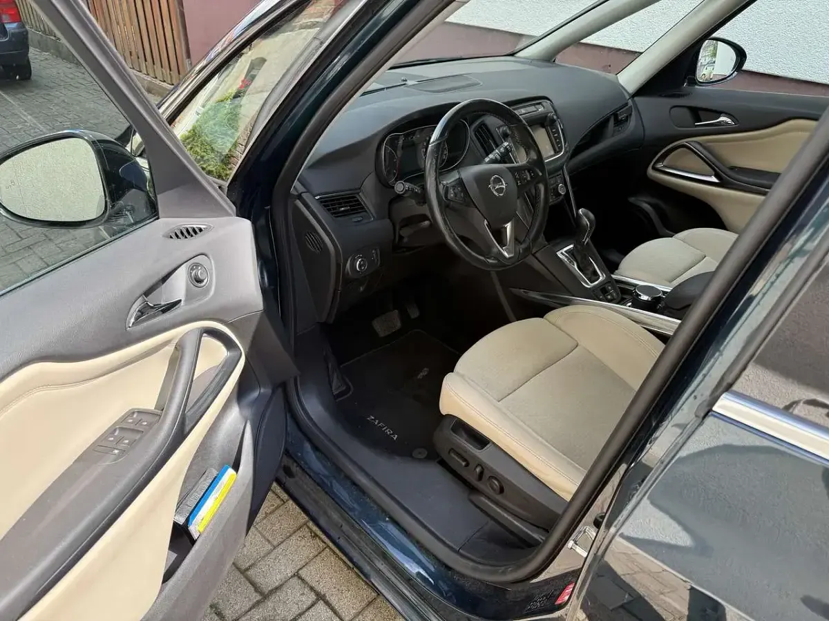 Gebraucht Opel Zafira Innovation 170 PS (125 kW) 2016 Grün Van / Kleinbus