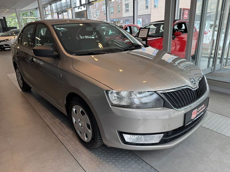 Gebraucht Skoda Rapid Active 86 PS (63 kW) 2013 Beige Limousine