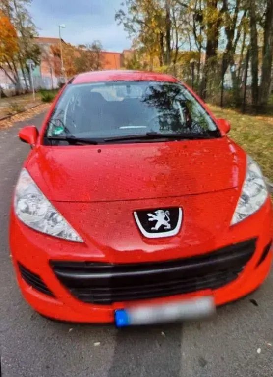 Gebraucht Peugeot 207 Premium 95 PS (69 kW) 2010 Rot Kombi