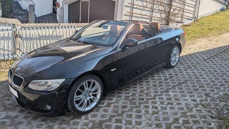 Gebraucht BMW 320 Cabriolet Performance 184 PS (135 kW) 2014 Schwarz Cabrio