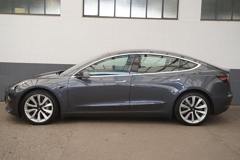 Gebraucht Tesla Model 3 Standard Range 208 kW (283 PS) 2020 Grau Limousine