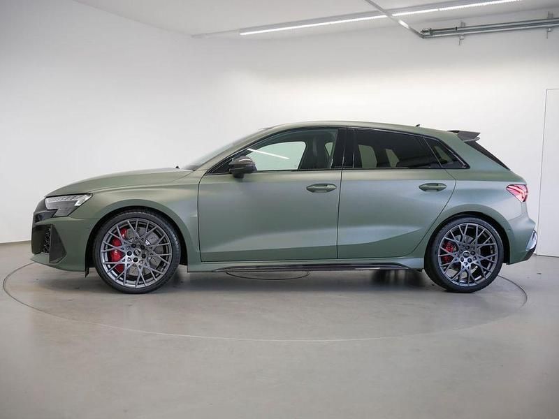 Gebraucht Audi RS3 Sport 400 PS (294 kW) 2026 Grün Limousine