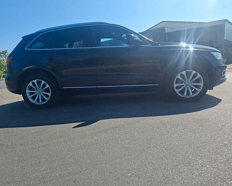Second-hand Audi Q5 Sport 224 CP (164 kW) 2014 Negru SUV