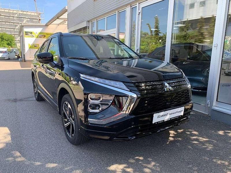 Pantherschwarz Gebraucht 2024 Mitsubishi Eclipse Cross Select SUV | 29.490 € (Teuer) - Bild 1/4