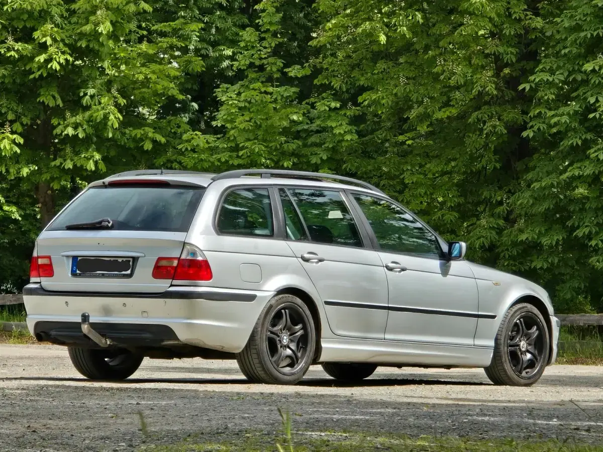 Gebraucht BMW 318 M Sport 143 PS (105 kW) 2002 Grau Kombi