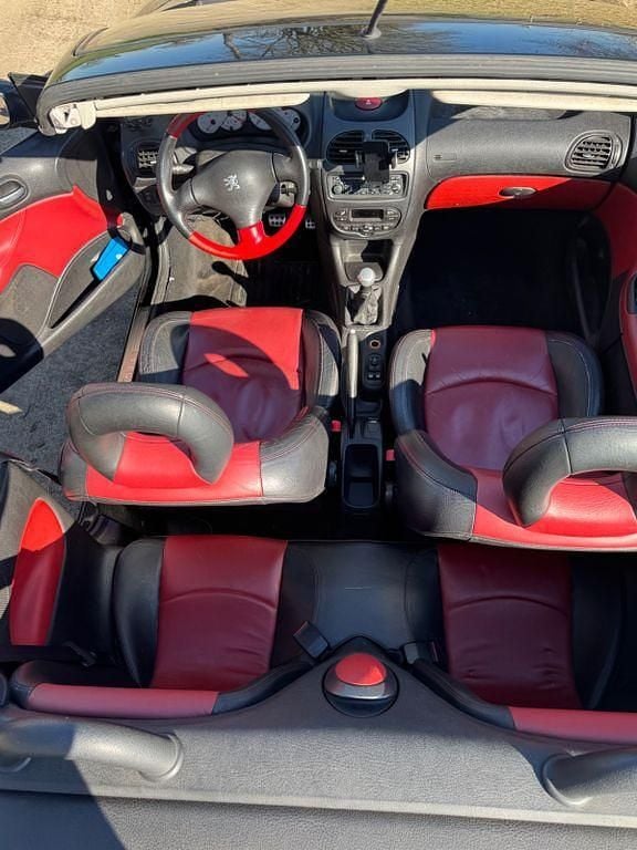 Gebraucht Peugeot 206 CC 136 PS (100 kW) 2001 Schwarz Cabrio