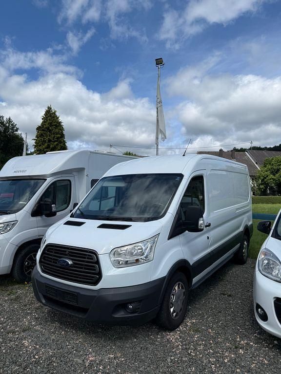 Gebraucht Ford Transit Trend 131 PS (96 kW) 2019 Weiß Van / Kleinbus