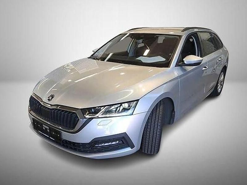 Silver metallic Gebraucht 2021 Skoda Octavia Ambition Kombi | 17.998 € (Fairer Preis) - Bild 1/3