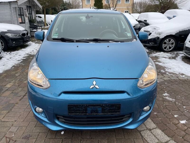 Gebraucht Mitsubishi Space Star Top 80 PS (58 kW) 2015 Blau Kleinwagen