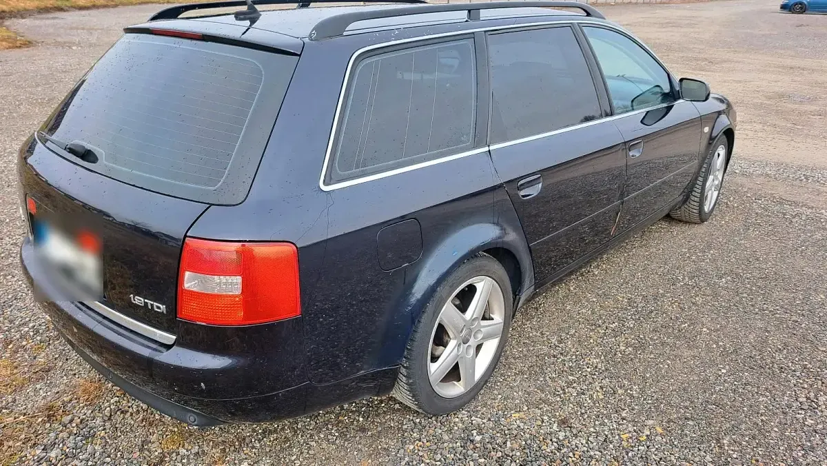 Gebraucht Audi A6 S-Line 131 PS (96 kW) 2003 Blau Kombi