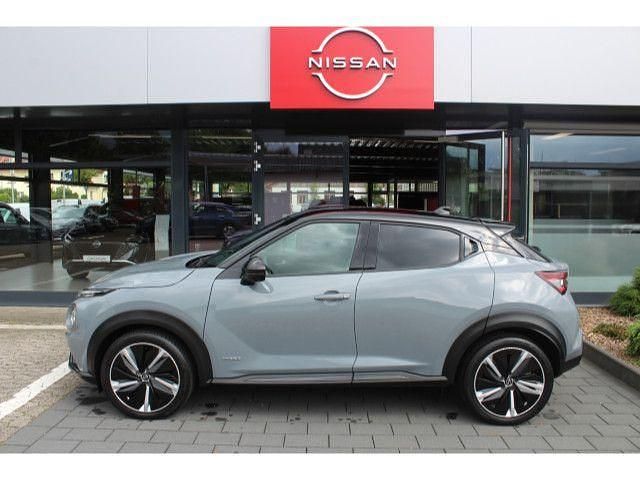 Gebraucht Nissan Juke 143 PS (105 kW) 2023 Xfu ceramic grey (p) / black (m) (metallic) SUV
