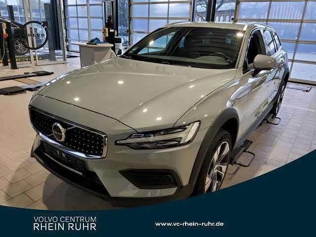 Gebraucht 2023 Volvo V60 CC Kombi | 35.850 € (Guter Preis) - Bild 1/2
