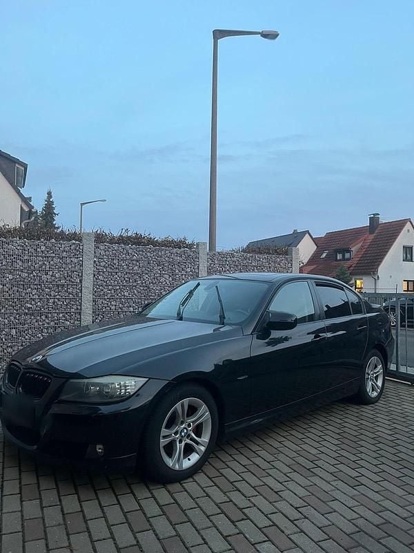 Second-hand BMW 320 170 CP (125 kW) 2010 Negru Berlinǎ