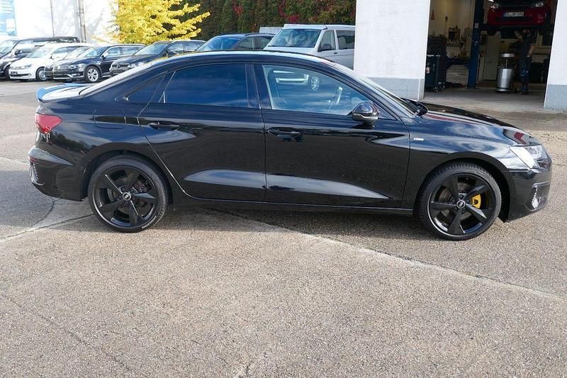 Gebraucht Audi A3 Sport 150 PS (110 kW) 2021 Schwarz Limousine