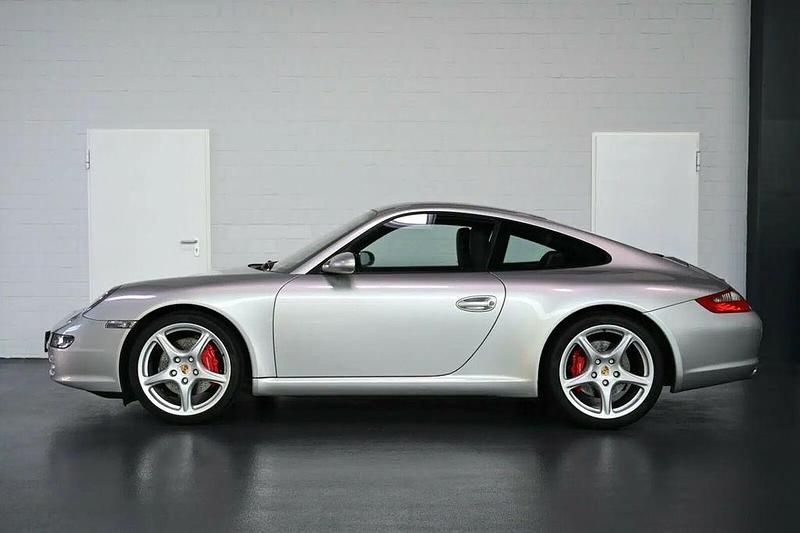 Silber Gebraucht 2005 Porsche 911 Carrera S Coupé | 55.999 € (Guter Preis) - Bild 1/4