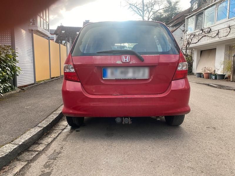 Gebraucht Honda Jazz 77 PS (56 kW) 2007 Rot Kleinwagen