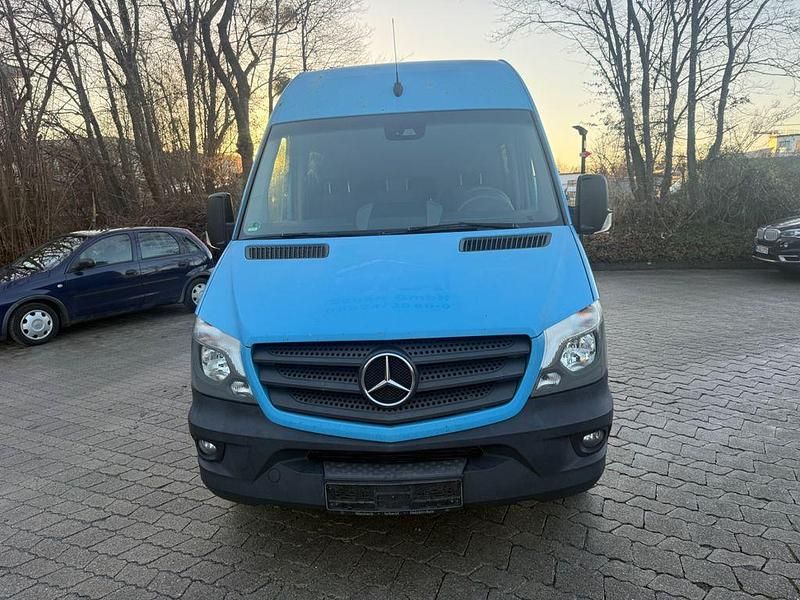 Blau Gebraucht 2016 Mercedes Sprinter Van | 9.900 € - Bild 1/4