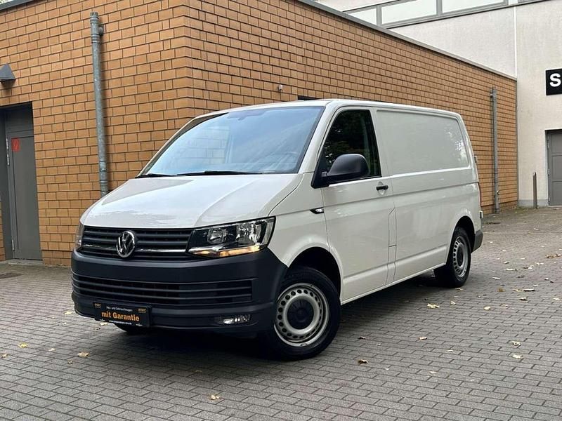 Gebraucht VW Transporter 150 PS (110 kW) 2018 Candyweiß Van