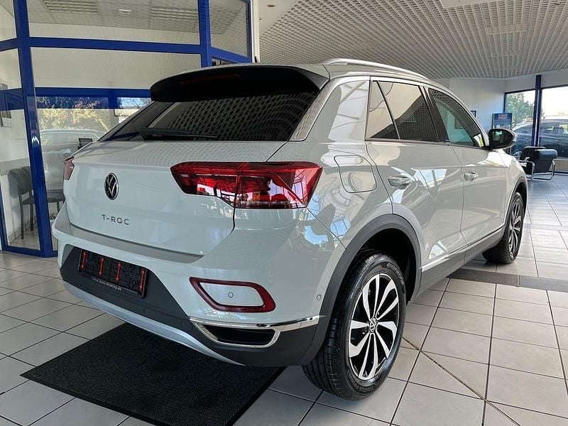 Neu VW T-Roc Style 150 PS (110 kW) 2025 Grau SUV