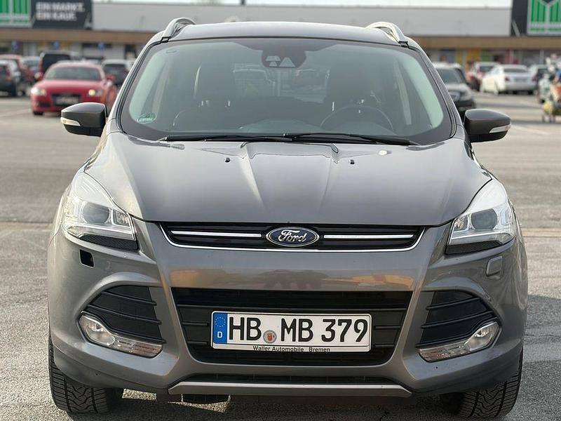 Gebraucht Ford Kuga 150 PS (110 kW) 2013 Grau SUV