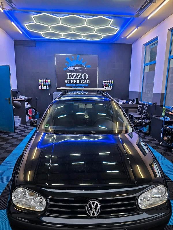 Schwarz Gebraucht 2004 VW Golf IV Kombi | 1.150 € (Fairer Preis) - Bild 1/4