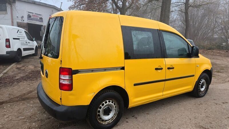 Gebraucht VW Caddy 102 PS (75 kW) 2013 Gelb Van / Kleinbus