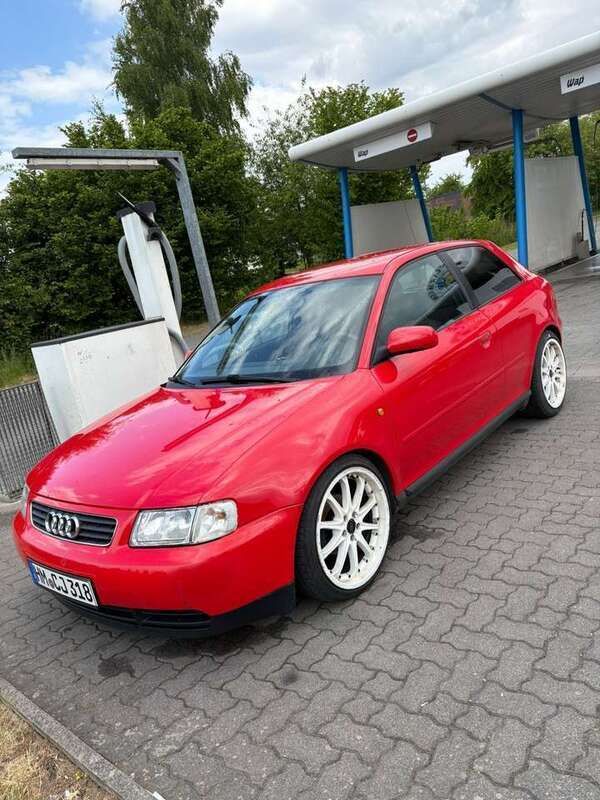 Gebraucht 1998 Audi A3 Ambiente Limousine | 1.750 € (Etwas zu teuer) - Bild 1/4