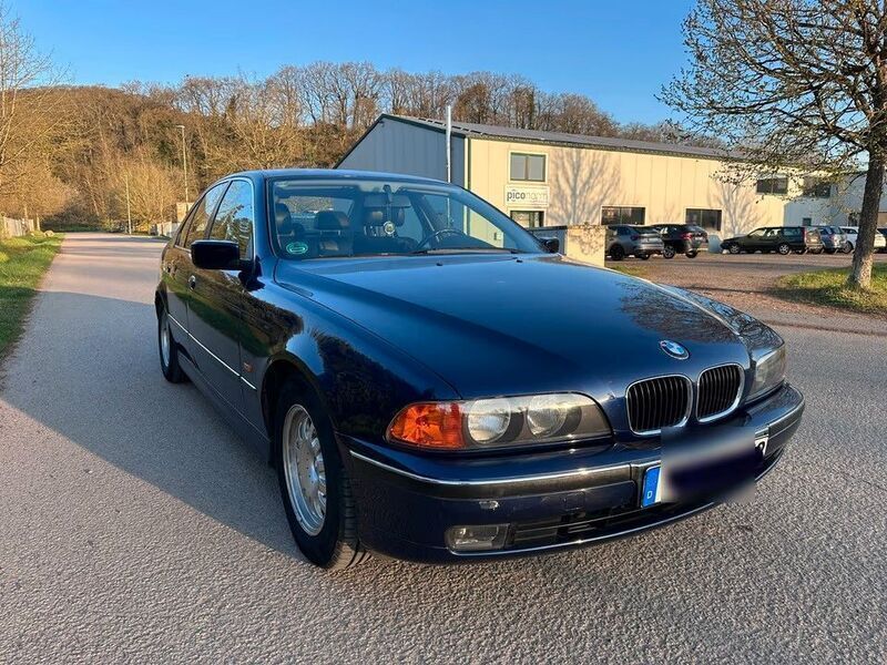 Blau Gebraucht 1996 BMW 528 Limousine | 2.900 € (Superpreis) - Bild 1/4