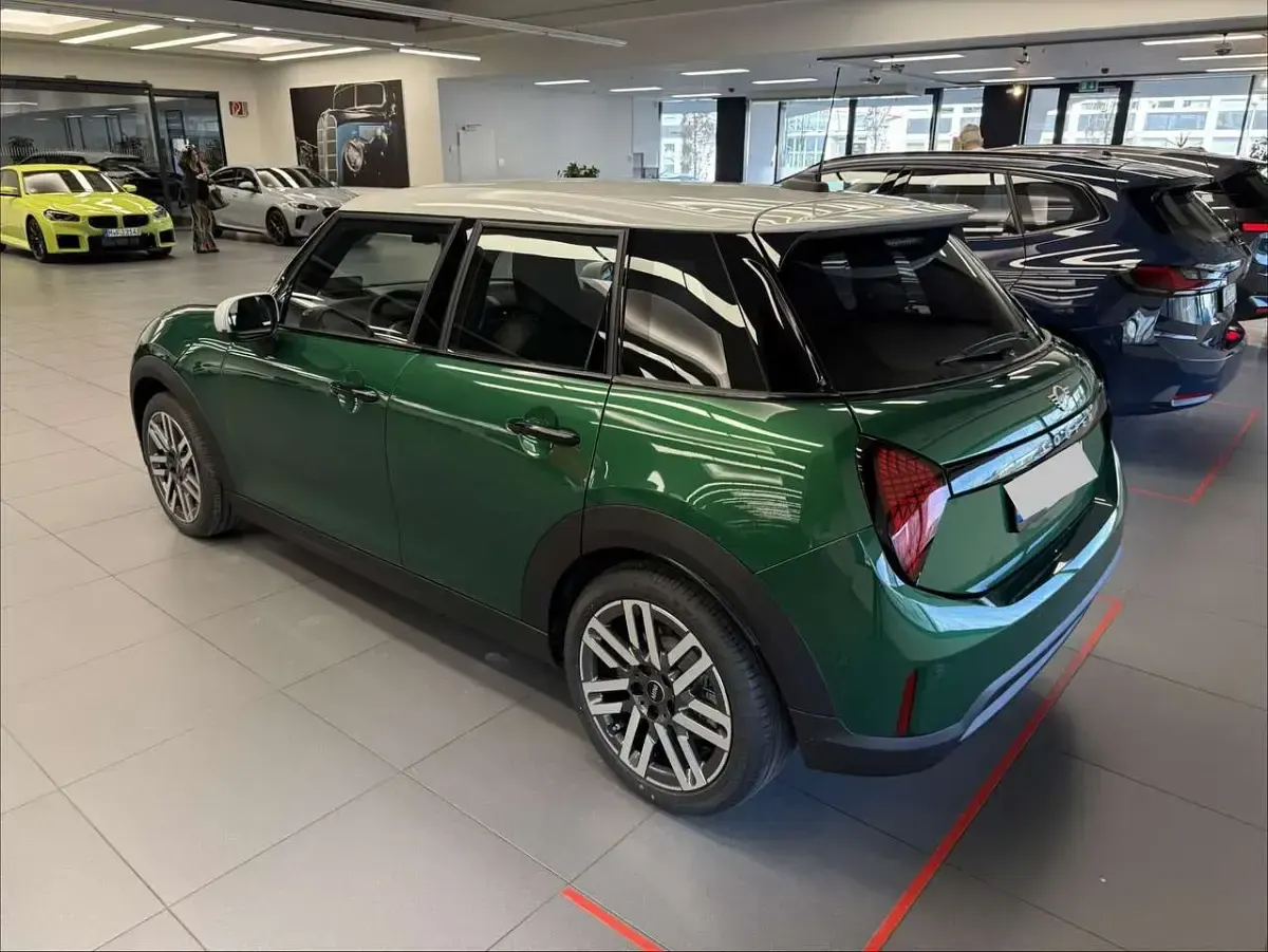 Gebraucht Mini Cooper S 204 PS (150 kW) 2026 Grün Kleinwagen