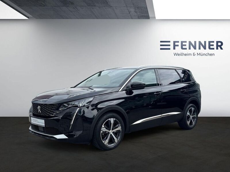 Lackierung schwarz perla nera/metallic klarlack Gebraucht 2022 Peugeot 5008 Van / Kleinbus | 29.990 € (Etwas zu teuer) - Bild 1/4