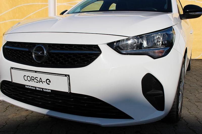 Gebraucht Opel Corsa-e Edition 100 kW (136 PS) 2022 Weiß Kleinwagen