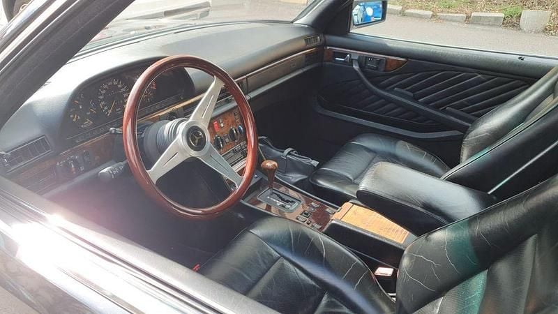 Gebraucht Mercedes 560 272 PS (200 kW) 1987 Schwarz Coupé
