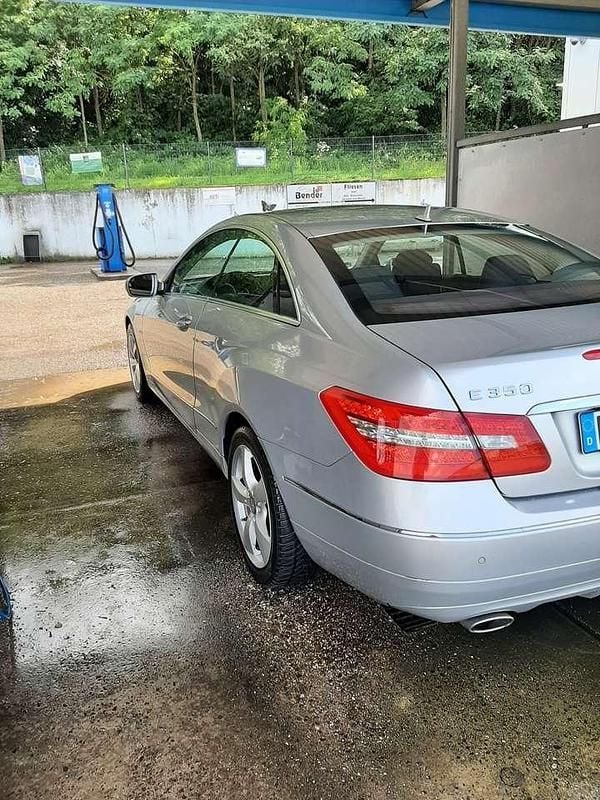 Gebraucht 2010 Mercedes E350 Avantgarde Coupé | 7.950 € (Superpreis) - Bild 1/4