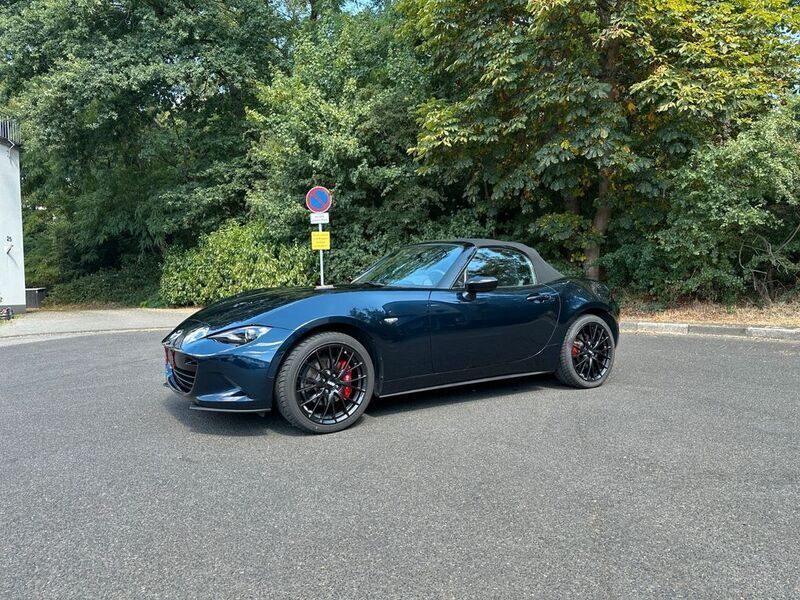 Blau Gebraucht 2024 Mazda MX5 Homura-Line Cabrio | 36.500 € (Teuer) - Bild 1/4