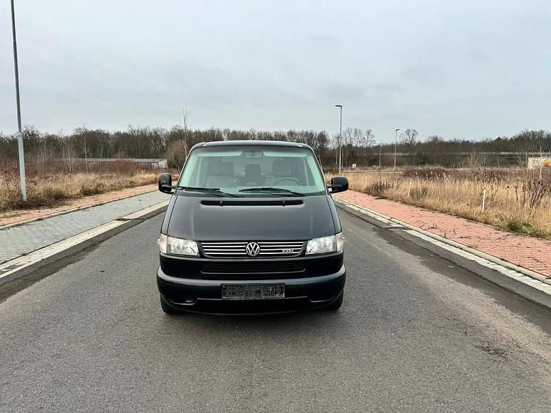 Schwarz Gebraucht 2003 VW Caravelle Van / Kleinbus | 4.850 € (Superpreis) - Bild 1/4