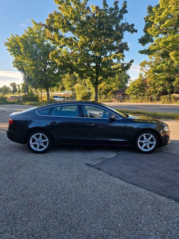 Gebraucht Audi A5 Sport 170 PS (125 kW) 2011 Grau Coupé