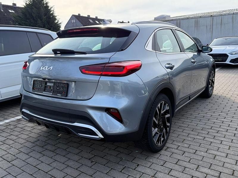 Gebraucht Kia XCeed Spirit 160 PS (117 kW) 2023 Silber SUV