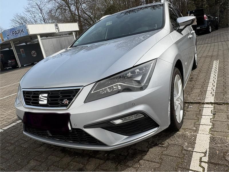 Silber Gebraucht 2019 Seat Leon FR Kombi | 14.000 € (Fairer Preis) - Bild 1/4