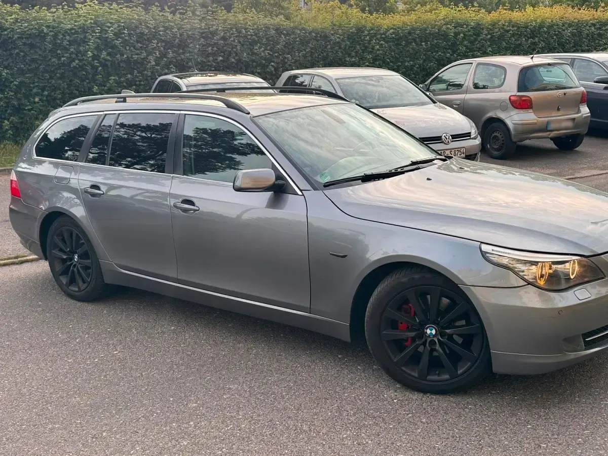Gebraucht BMW 520 177 PS (130 kW) 2009 Andere farben Kombi