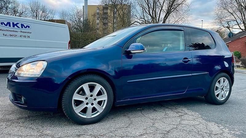 Gebraucht VW Golf 115 PS (84 kW) 2005 Blau Coupé