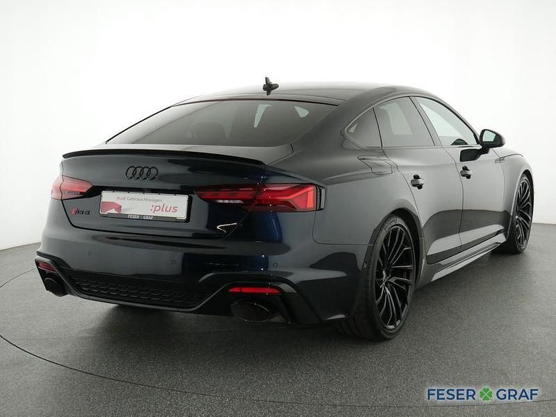 Gebraucht Audi RS5 Sportback Ambiente 450 PS (330 kW) 2023 Dark sapphire pearl (bentley) Limousine