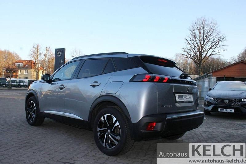 Gebraucht Peugeot 2008 Allure 100 kW (136 PS) 2021 Grau SUV