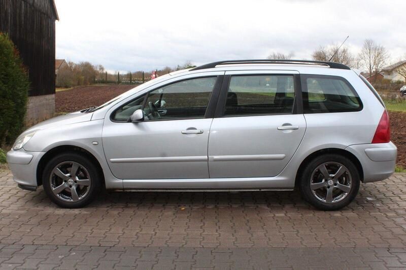 Gebraucht Peugeot 307 Tendance 109 PS (80 kW) 2003 Silber Kombi