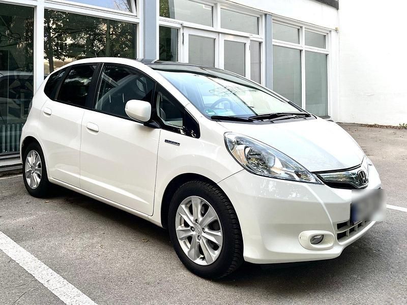 Weiß Gebraucht 2014 Honda Jazz Exclusive Kleinwagen | 11.000 € - Bild 1/4