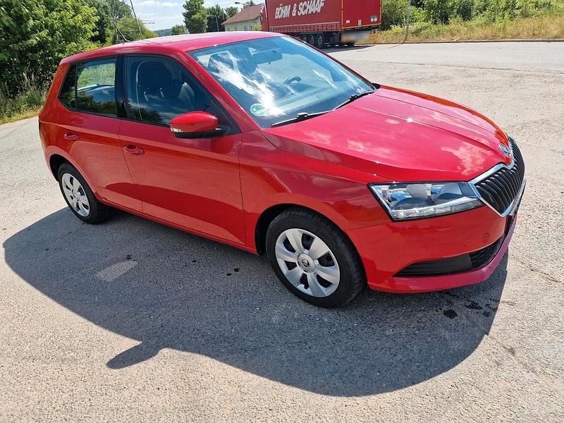 Gebraucht Skoda Fabia 60 PS (44 kW) 2019 Rot Kleinwagen