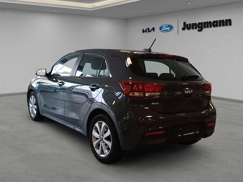 Gebraucht Kia Rio Vision 84 PS (61 kW) 2022 (prg) perennial grey m Kleinwagen